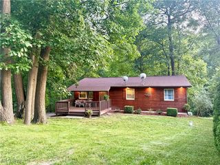 415 Middle Run Rd, Chester, WV 26034