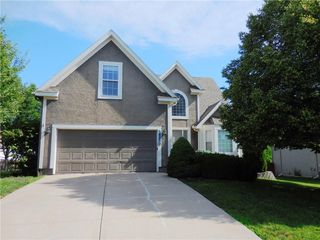 18200 W  157th St, Olathe, KS 66062