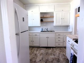 1902 W  Dry St, San Saba, TX 76877