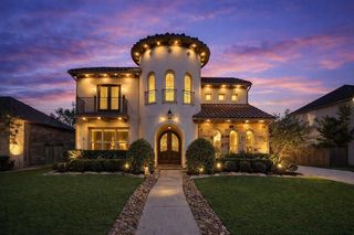 6007 Abercombie Ln, Sugar Land, TX 77479