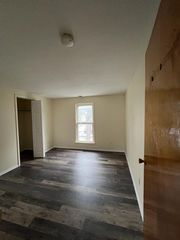 29 Burnside Ave #4, Oneonta, NY 13820