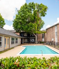 5300 W  Gulf Bank Rd #e4eedc68c, Houston, TX 77088