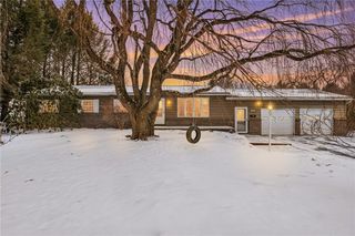 1306 Pitt St, Jennerstown, PA 15547