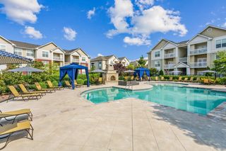 2019 Barclay Pl #9-102, Suffolk, VA 23435