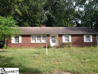 345 Creswell Ave W, Greenwood, SC 29646