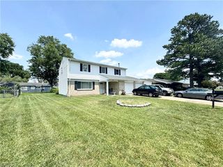 844 Parapet Rd, Chesapeake, VA 23323