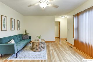 4025 Saratoga St, Omaha, NE 68111