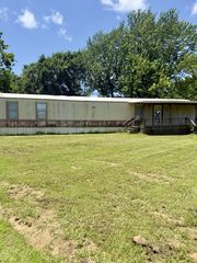 1007 E  Gentry Ave, Checotah, OK 74426