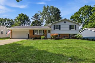 27 Avon Dr, Mansfield, OH 44904