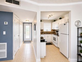 2651 SUNRISE LAKES Drive E #310, Fort Lauderdale, FL 33322