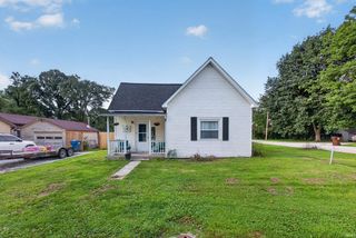 305 E  Luin St, Oxford, IN 47971