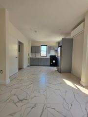 60-42 54th Pl, Maspeth, NY 11378