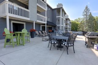 5455 Smetana Dr, Hopkins, MN 55343