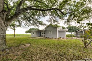 3685 Stapper, Saint Hedwig, TX 78152