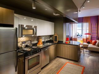 525 W  28th St #1B-1Ba-761Sqft, New York, NY 10001