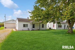 17008 10th Ave N, East Moline, IL 61244