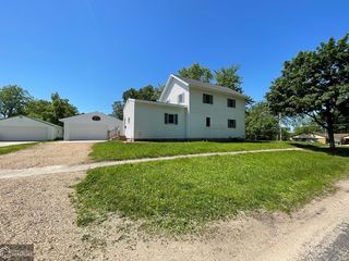 300 10th St S Northwood Ia Trulia