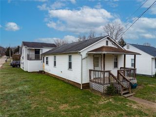 2604 14th Ave, Vienna, WV 26105