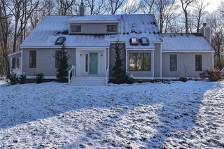67 Standish Rd, Colchester, CT 06415