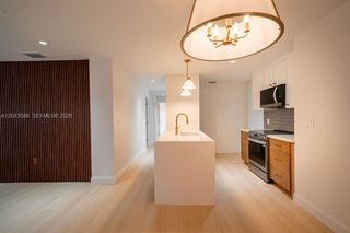 1550 S  Greenway Dr, Coral Gables, FL 33134