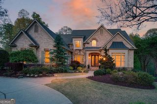 215 Sherwood Pass, Roswell, GA 30075
