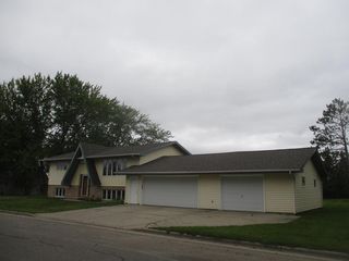 903 1st St NE, Deer River, MN 56636