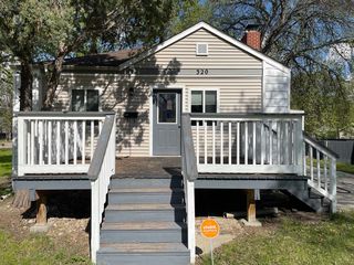 320 7th St NW, Minot, ND 58701