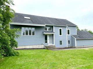 7 Thistle Meadow Lane, Branford, CT 06405