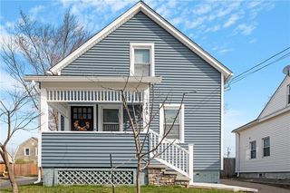 195 Bay View Ave, Cranston, RI 02905