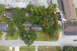 9206 Pecos St, Houston, TX 77055