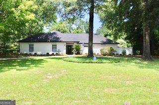 234 Ridge Cir, Dublin, GA 31021