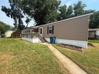 141 Delaware St, Edwardsville, KS 66113