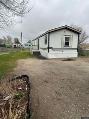 355 S  5th Ave, Mills, WY 82604