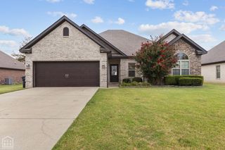 5232 Julia Ln, Jonesboro, AR 72404