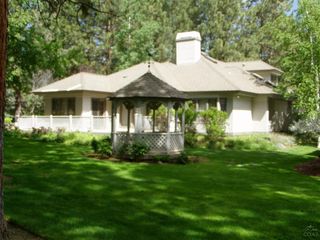 60881 SE Willow Creek Loop, Bend, OR 97702