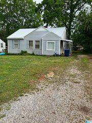 118 Elizabeth Ave, Talladega, AL 35160