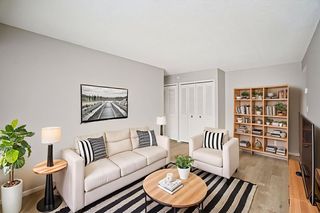 5955 Edinburgh St #6464201, Canton, MI 48187