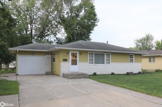 1102 SW 1st St, Eagle Grove, IA 50533