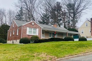 14 Lincoln Avenue, Wallingford, CT 06492