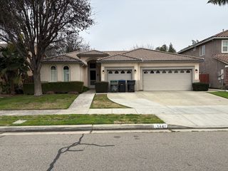 144 E  Reese Ave, Visalia, CA 93277