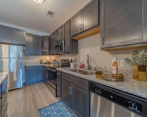5840 Dixie River Rd #2A, Charlotte, NC 28278