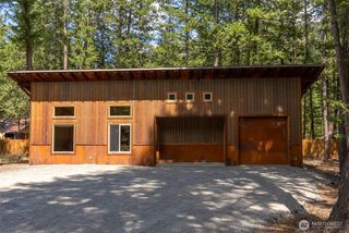 16 Littell Road, Mazama, WA 98833