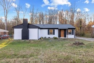 908 Kroll Ln, High Point, NC 27260