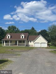 11716 Old Legislative Rd SW, Frostburg, MD 21532
