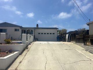 3015 Gary Cir, Marina, CA 93933