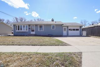 207 7th Ave E, West Fargo, ND 58078