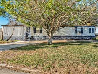 847 Riverview Ln, Tarpon Springs, FL 34689