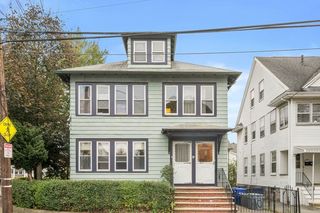 8-10 Donnybrook Rd, Brighton, MA 02135
