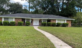 5391 Golf Course Dr, Jacksonville, FL 32277
