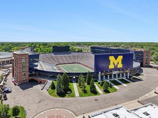 920 Briarwood Cir, Ann Arbor, MI 48108